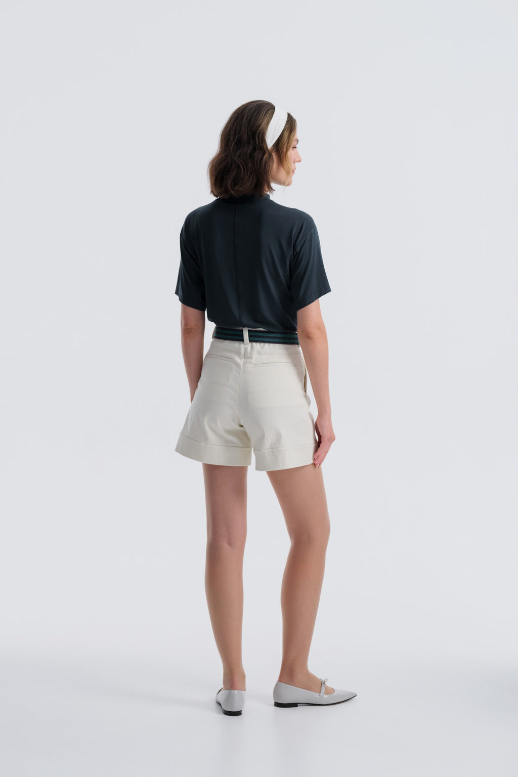 Cambridge Tee Shorts by Baltér Warsaw – styled view